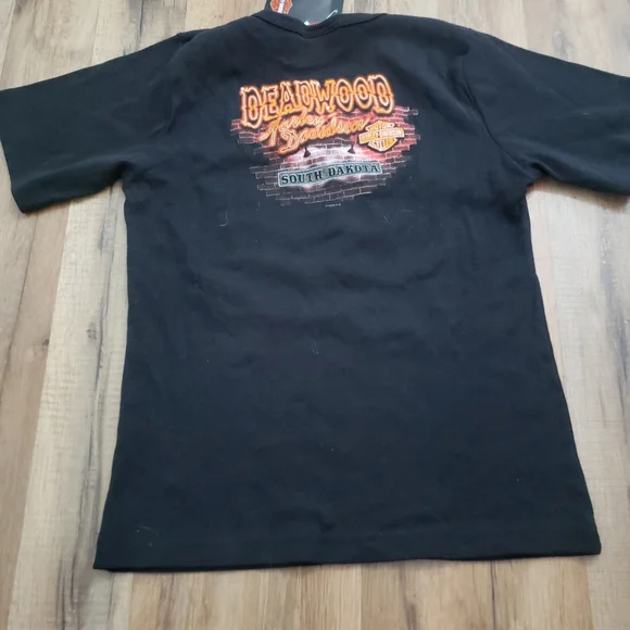 Harley davidson womans 3 ring neck T-shirt Sz L neon sign Deadwood South - Picture 7 of 7